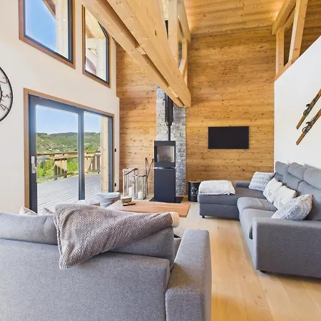 Chalet Des Bouchaux For 10 Guests In