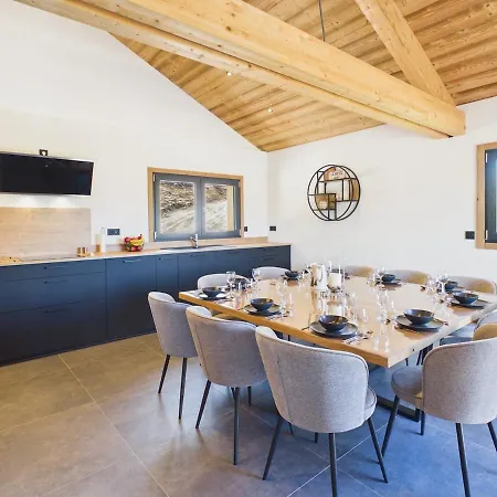 Des Bouchaux For 10 Guests In Chalet La Bresse