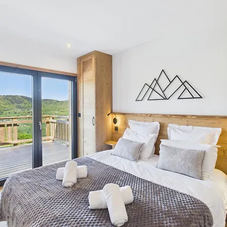 Des Bouchaux For 10 Guests In Chalet *